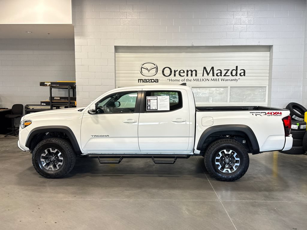 Used 2019 Toyota Tacoma TRD Off-Road AWD/4WD image 30