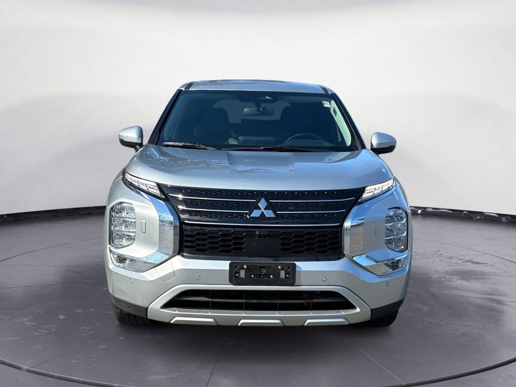 Used 2024 Mitsubishi Outlander SE image 8
