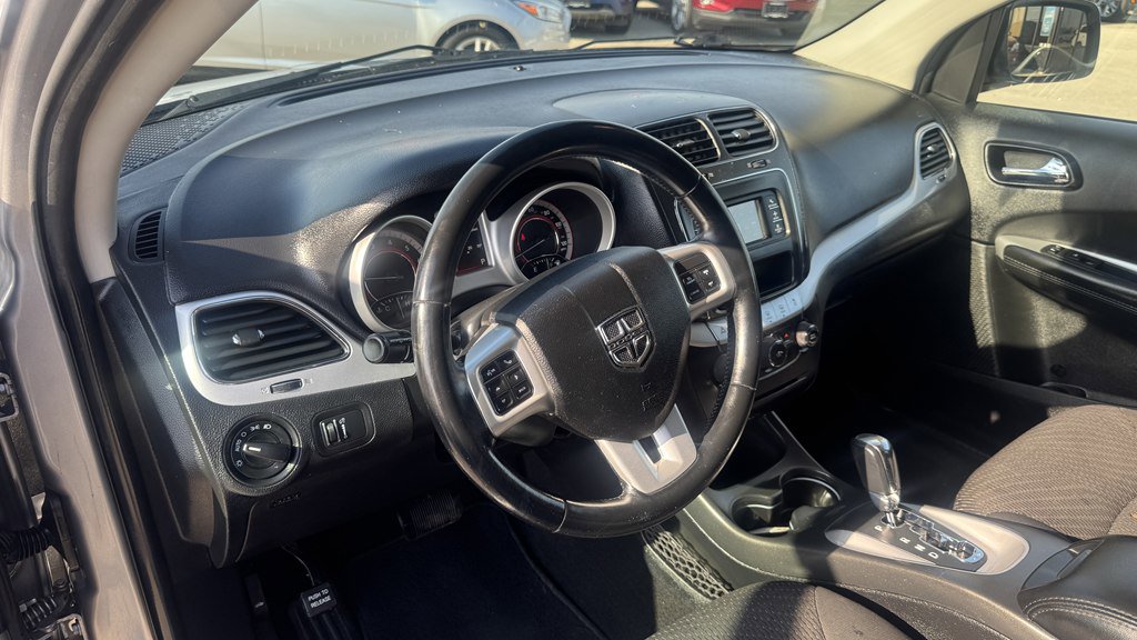 Used 2018 Dodge Journey SE w/ Popular Equipment Group FWD image 15