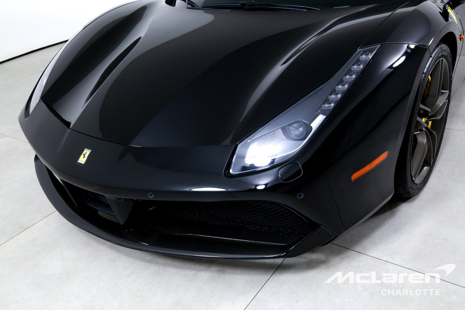 Used 2017 Ferrari 488 GTB RWD image 26