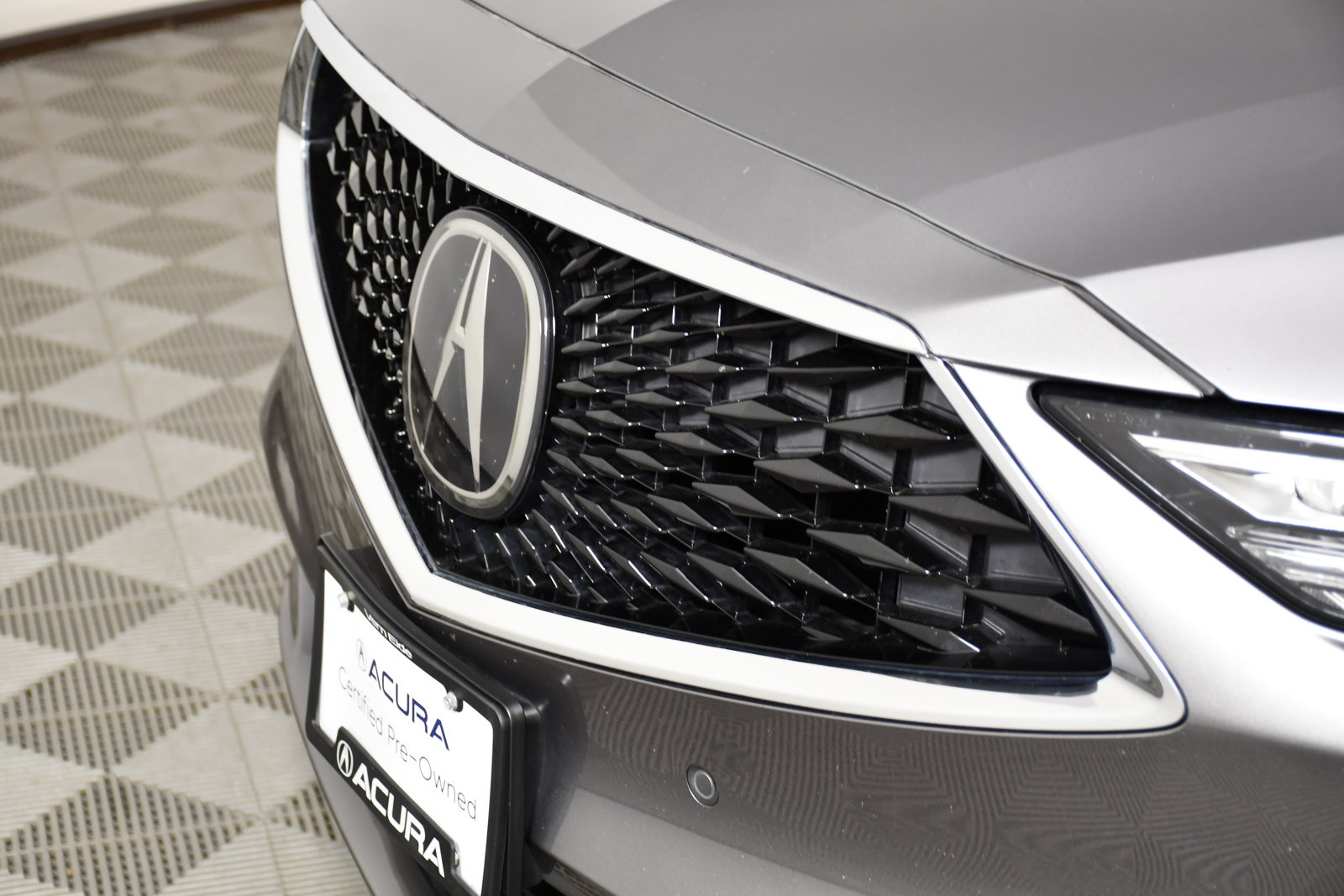 Certified 2024 Acura MDX SH-AWD w/ Technology Package image 11