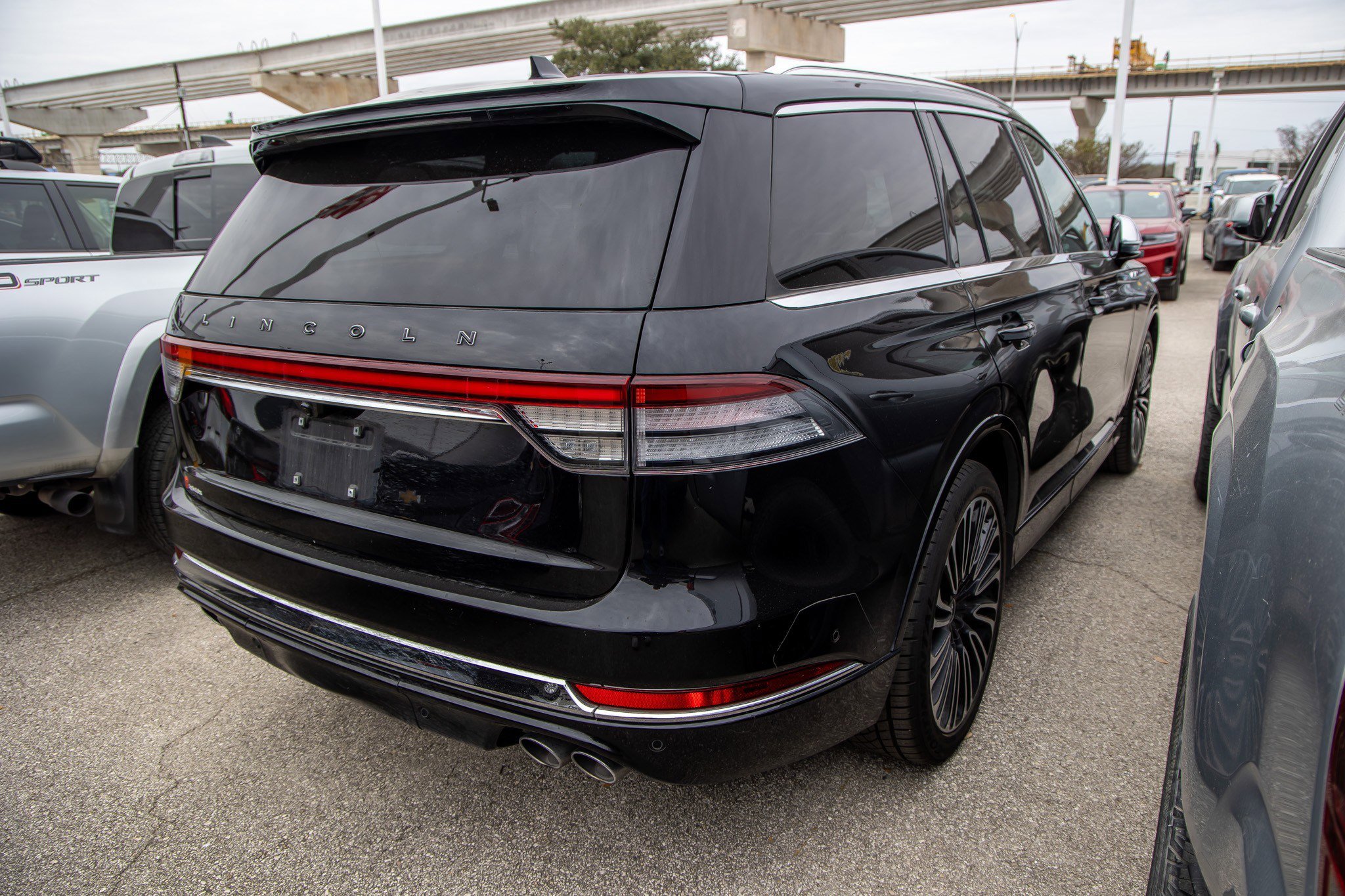Used 2020 Lincoln Aviator Black Label w/ Dynamic Handling Package image 10