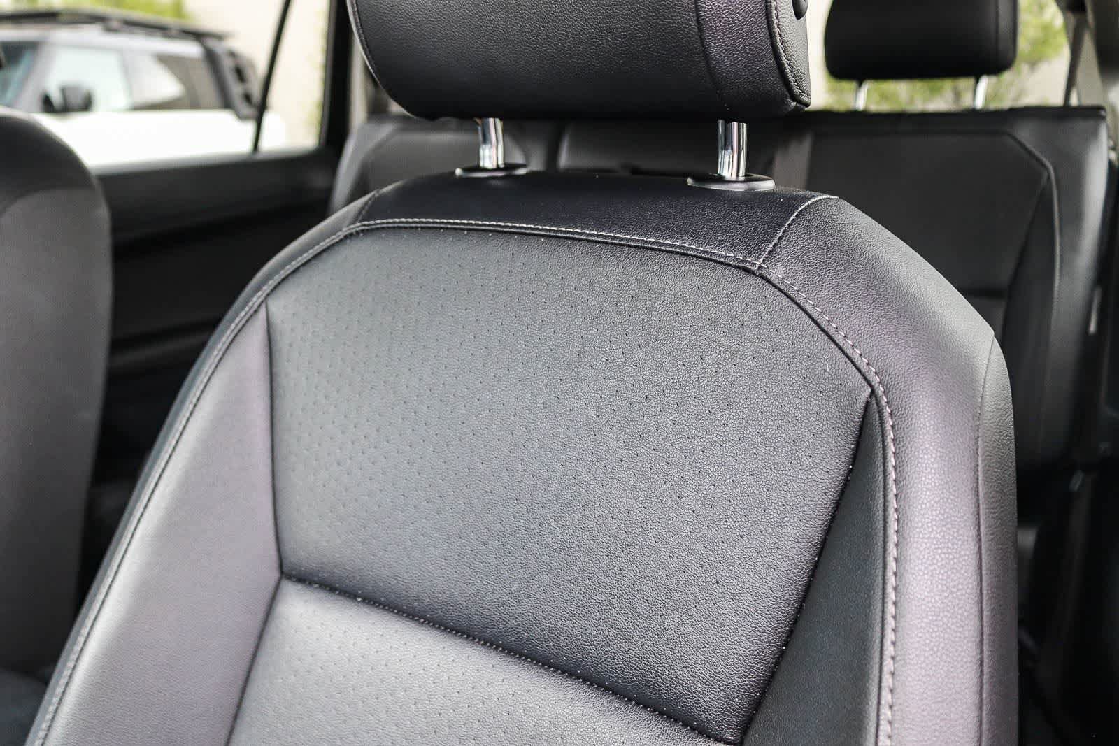 Used 2020 Volkswagen Tiguan SE FWD image 27