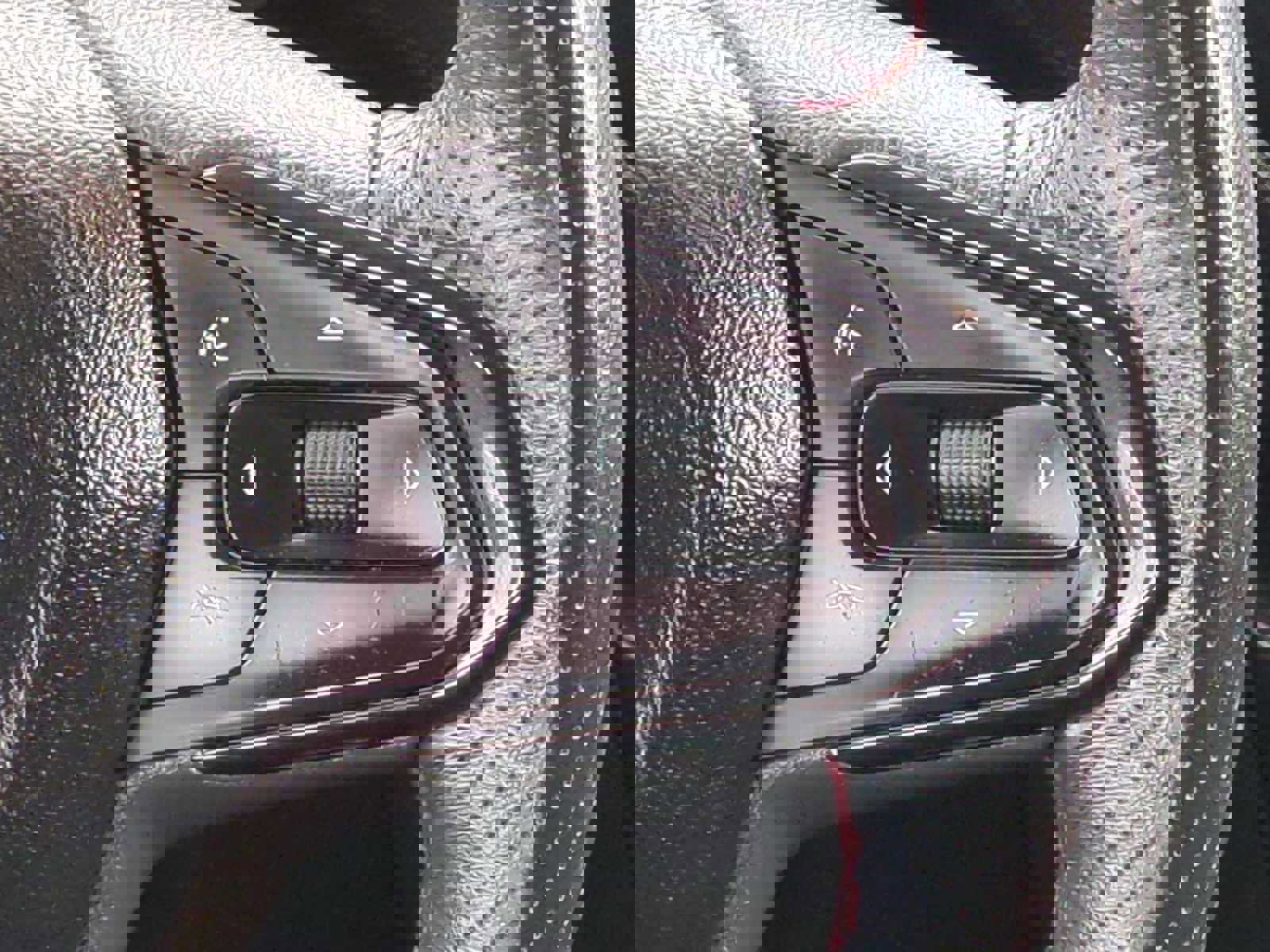 Used 2021 Chevrolet TrailBlazer RS w/ Sun and Liftgate Package image 16