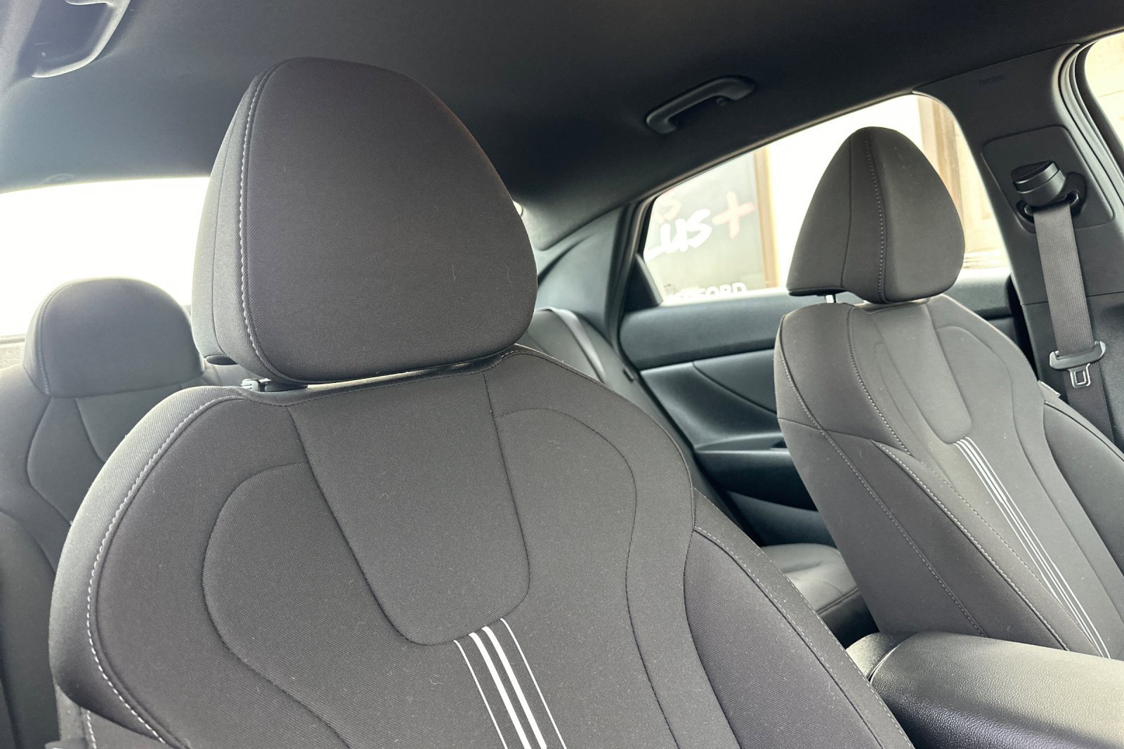 Certified 2025 Hyundai Elantra SEL w/ Cargo Package image 16