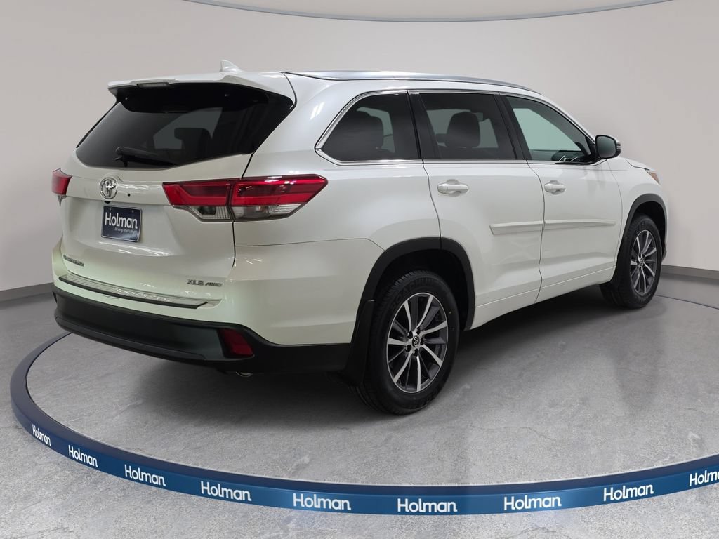 Used 2018 Toyota Highlander XLE w/ Protection Package #3 AWD/4WD image 6
