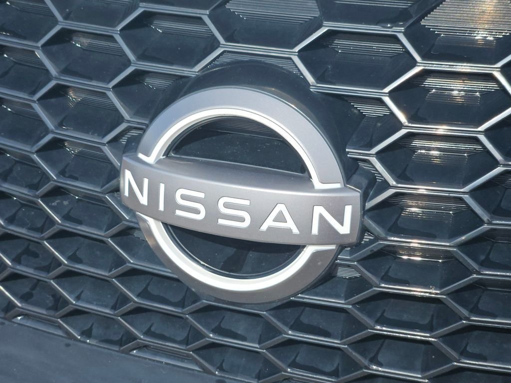 Used 2017 Nissan Rogue Sport SL image 13