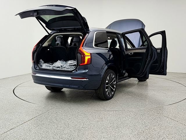 New 2026 Volvo XC90 T8 Ultra w/ Lounge Package image 11