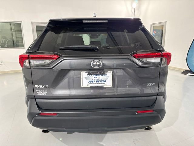 Used 2023 Toyota RAV4 XLE Premium FWD image 9