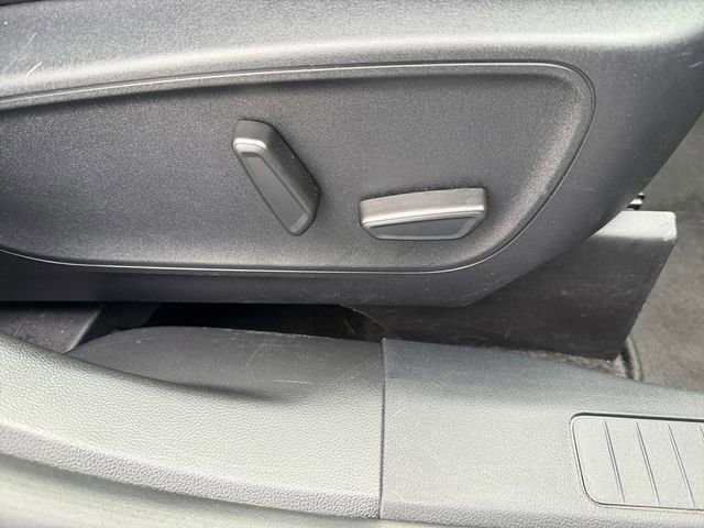 Used 2024 Ford Escape Platinum AWD/4WD image 38