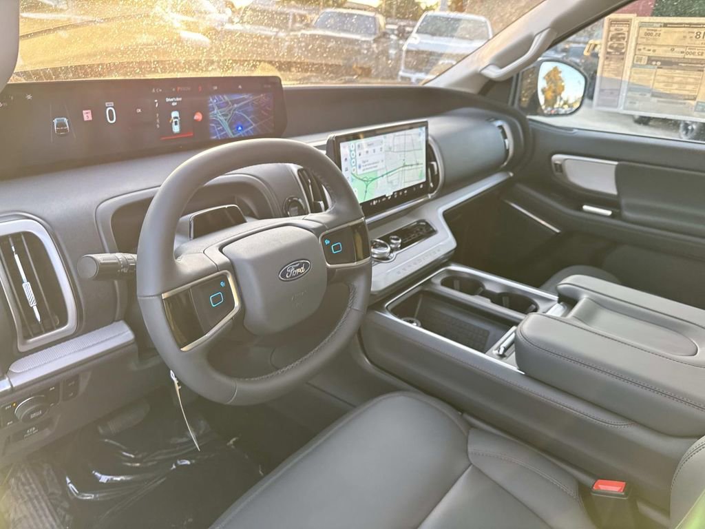 New 2025 Ford Expedition Max Active image 8