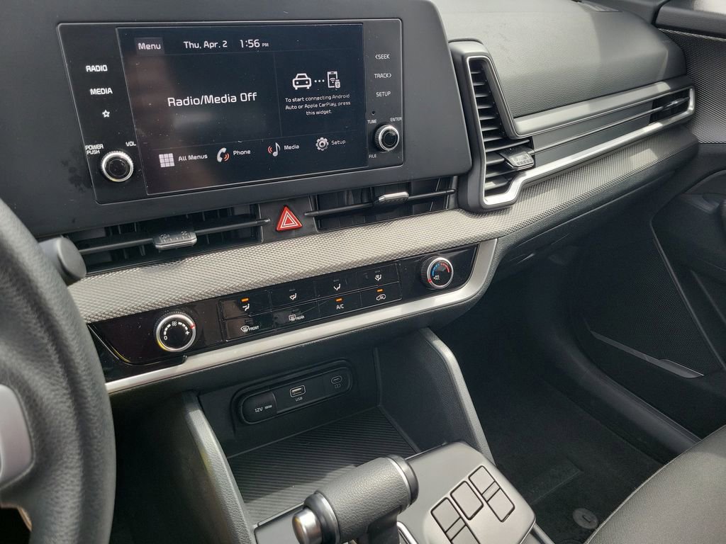 Used 2025 Kia Sportage LX FWD image 28