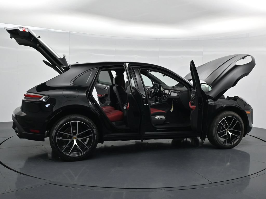 New 2026 Porsche Macan AWD/4WD image 22