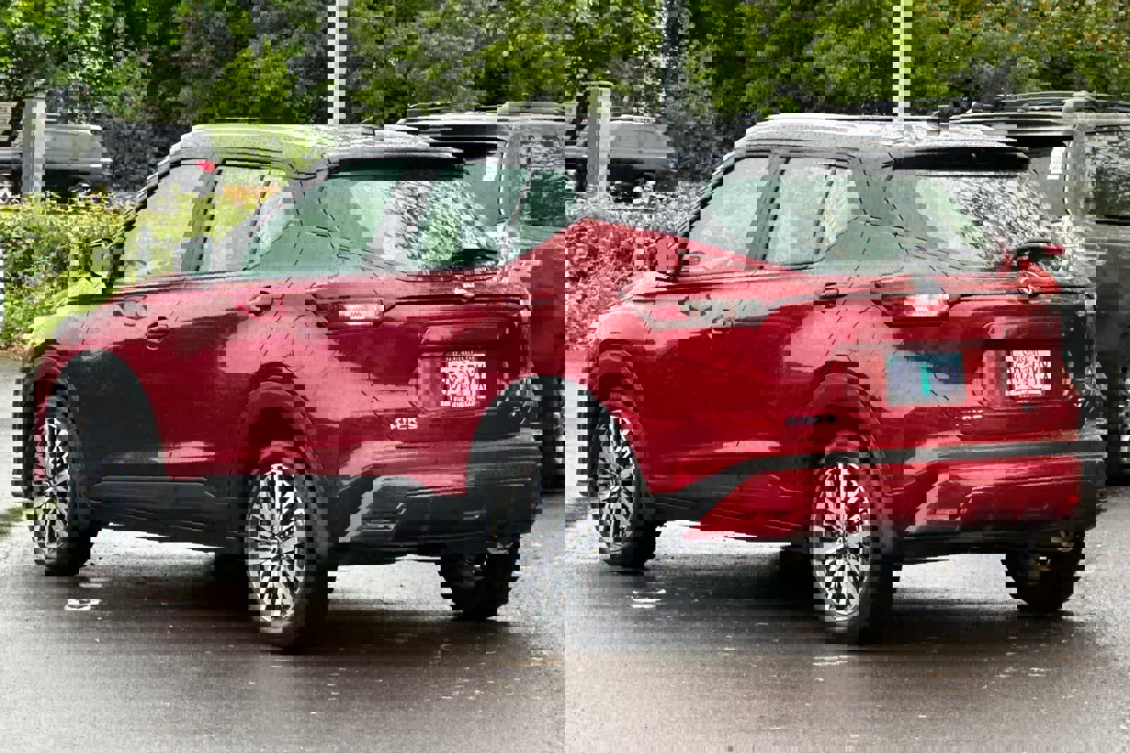 Used 2024 Nissan Kicks SV FWD image 6