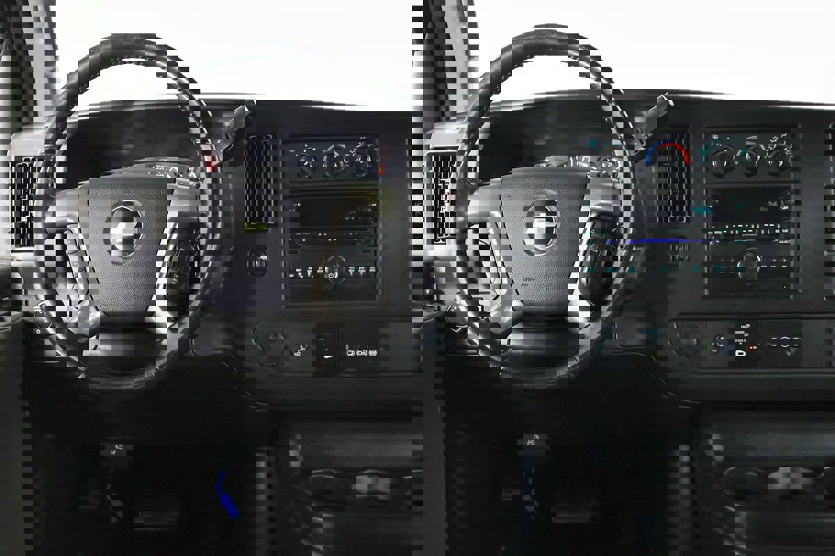 Used 2017 Chevrolet Express 2500 LS RWD image 24