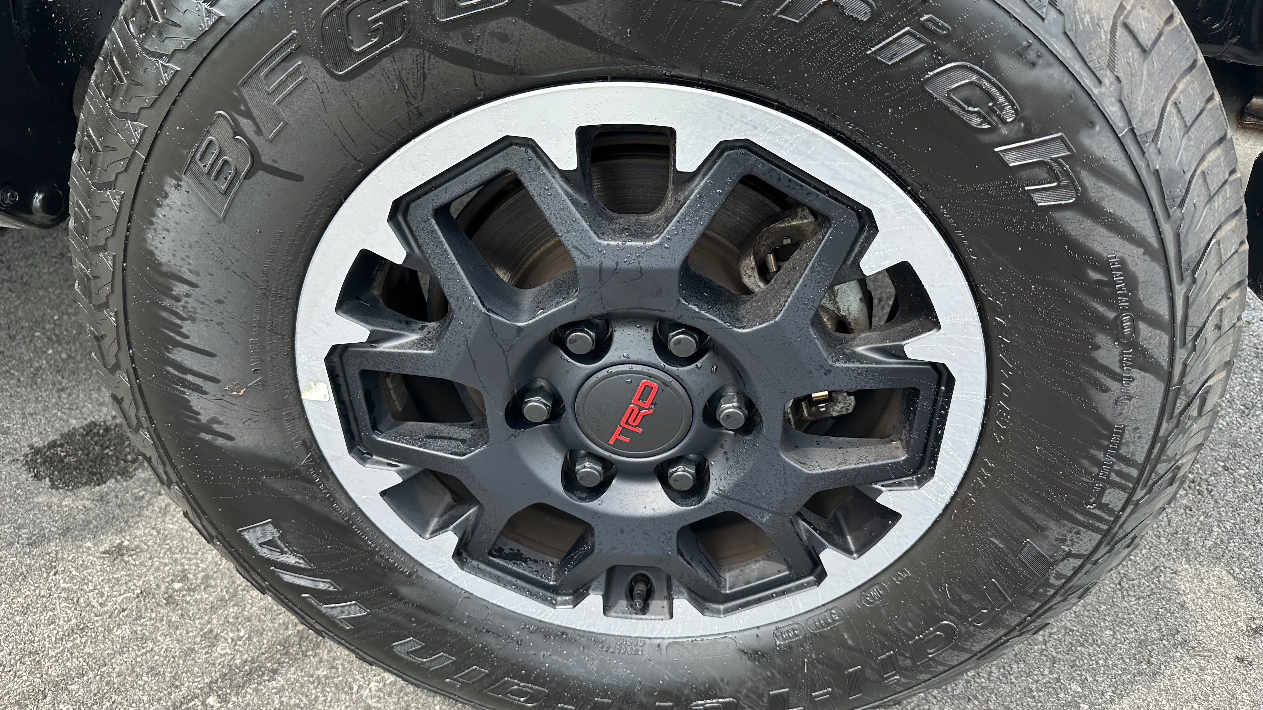 Used 2024 Toyota Tacoma TRD Off-Road w/ TRD Off Road Premium Package AWD/4WD image 13