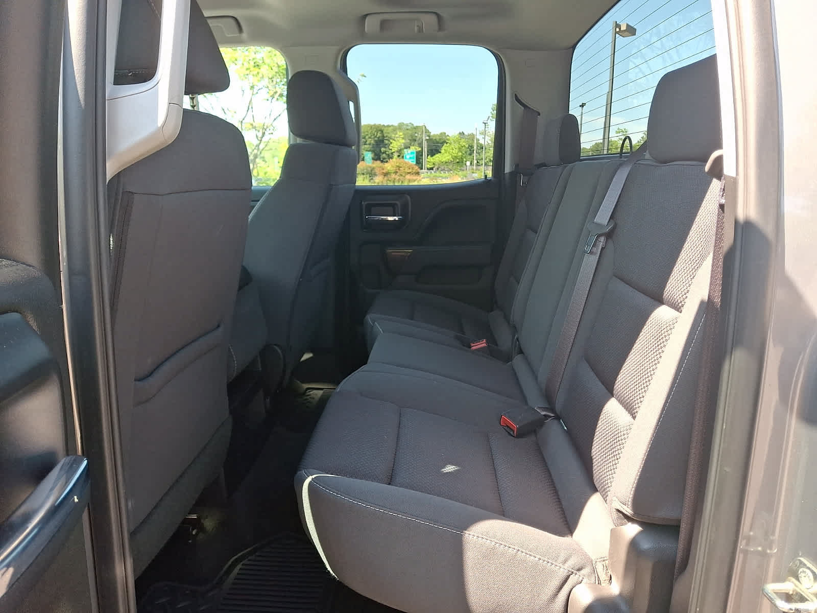 Used 2017 GMC Sierra 1500 SLE w/ SLE Value Package AWD/4WD image 12