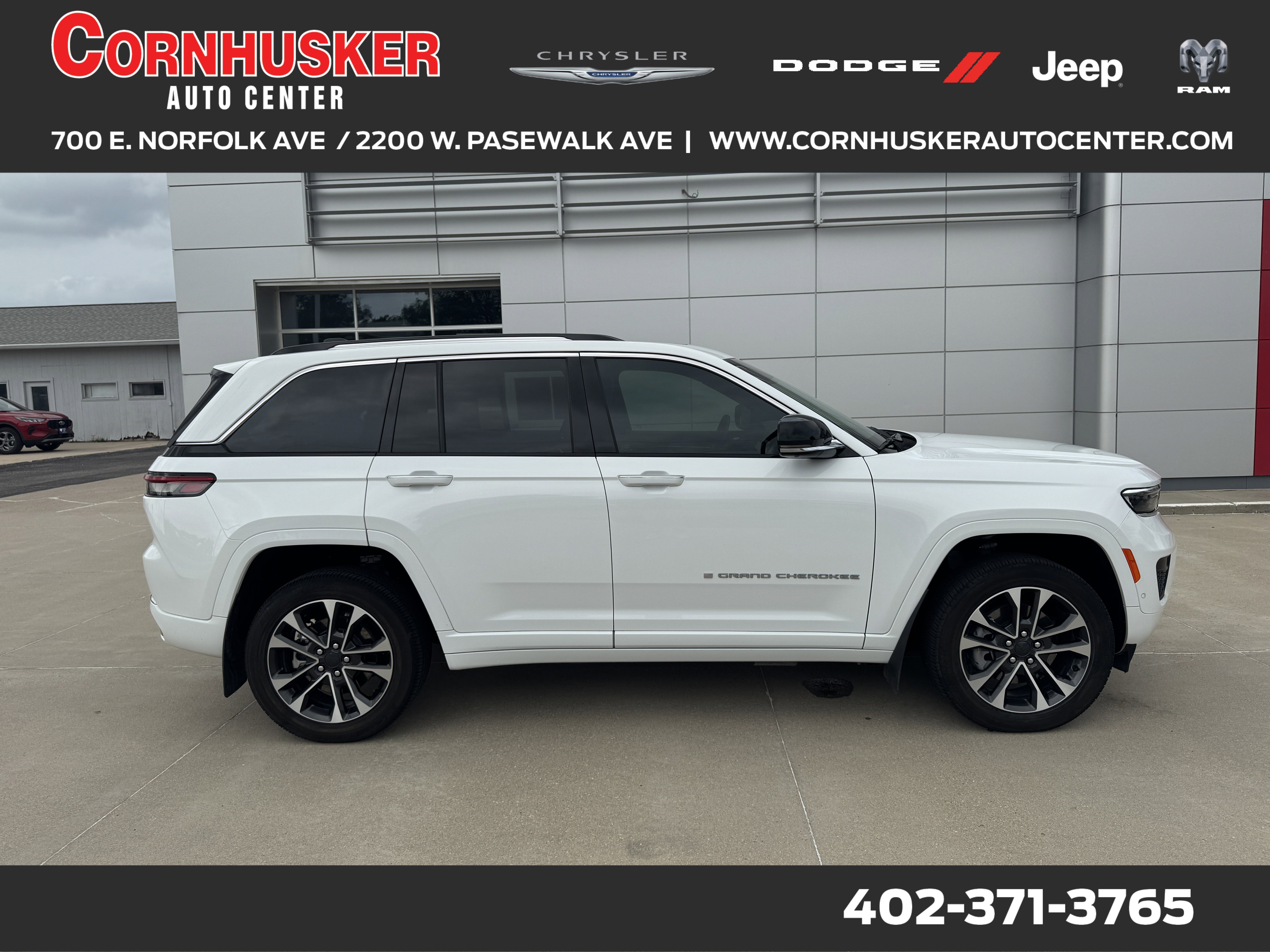 Used 2022 Jeep Grand Cherokee Overland w/ Advanced Protech Group III