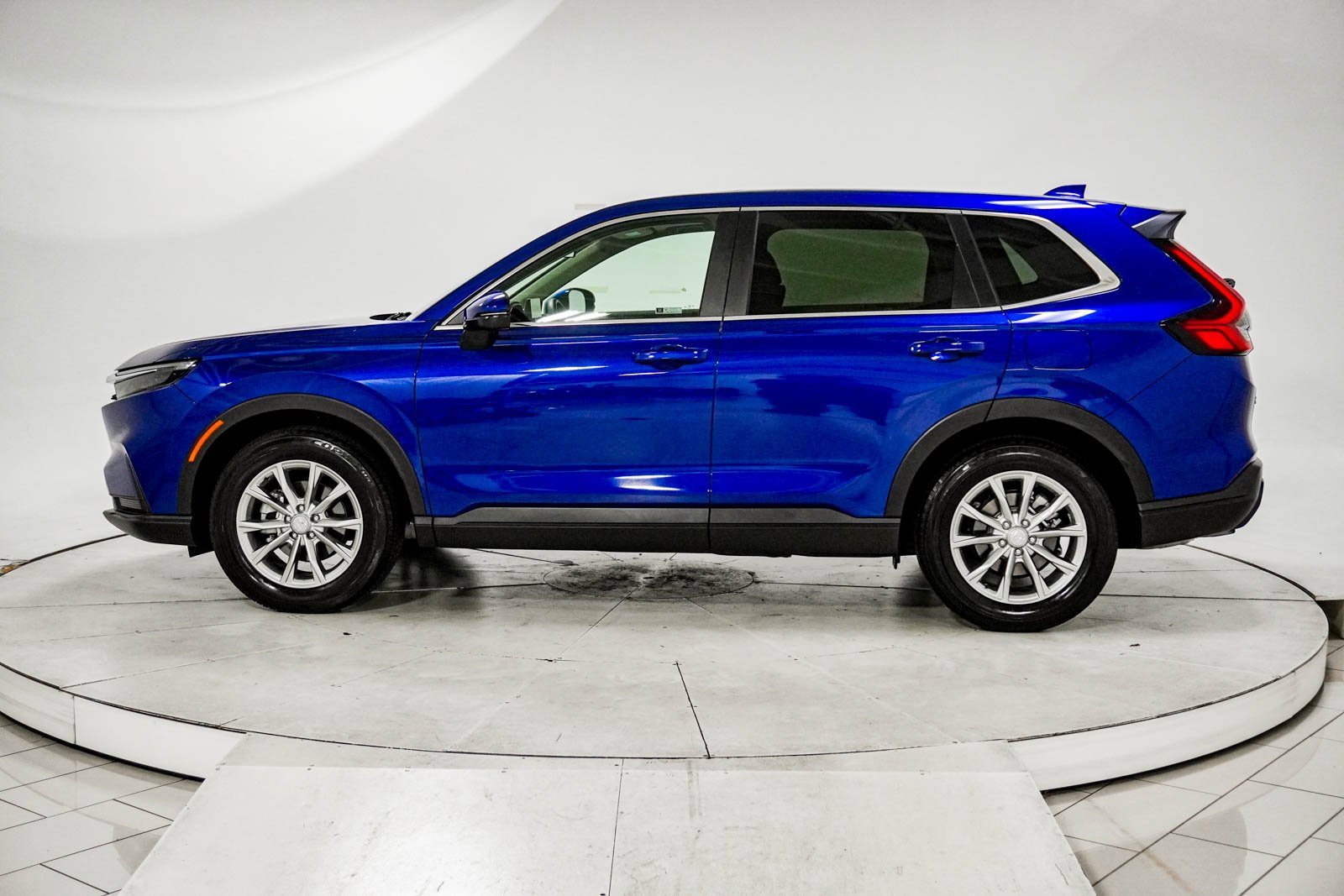 Certified 2025 Honda CR-V EX image 5