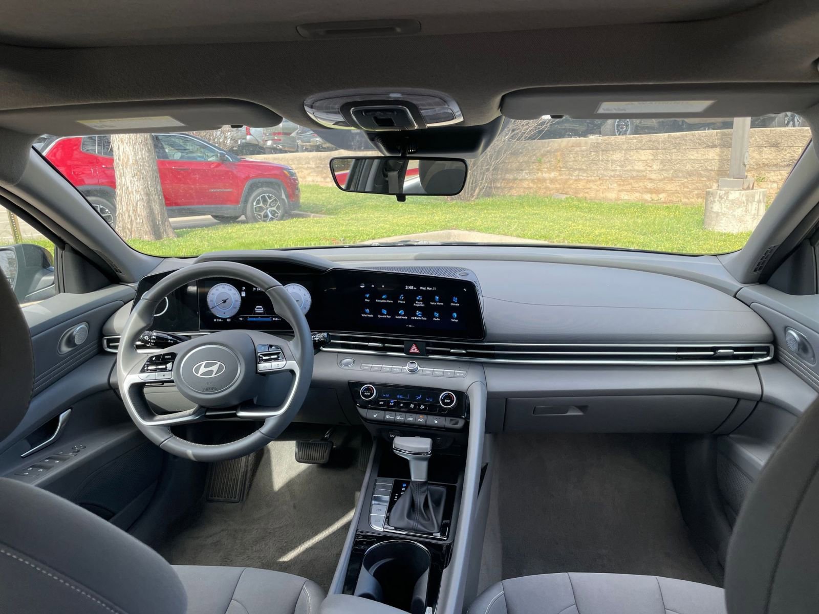 Used 2025 Hyundai Elantra SEL image 37