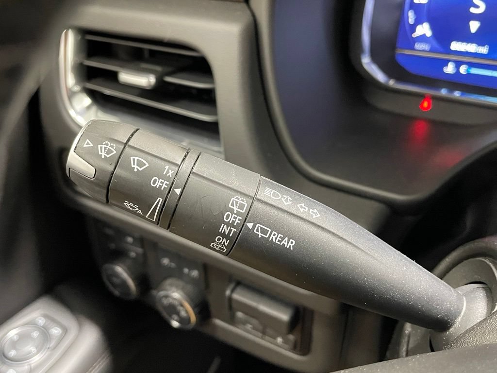 Used 2023 Chevrolet Suburban High Country AWD/4WD image 35