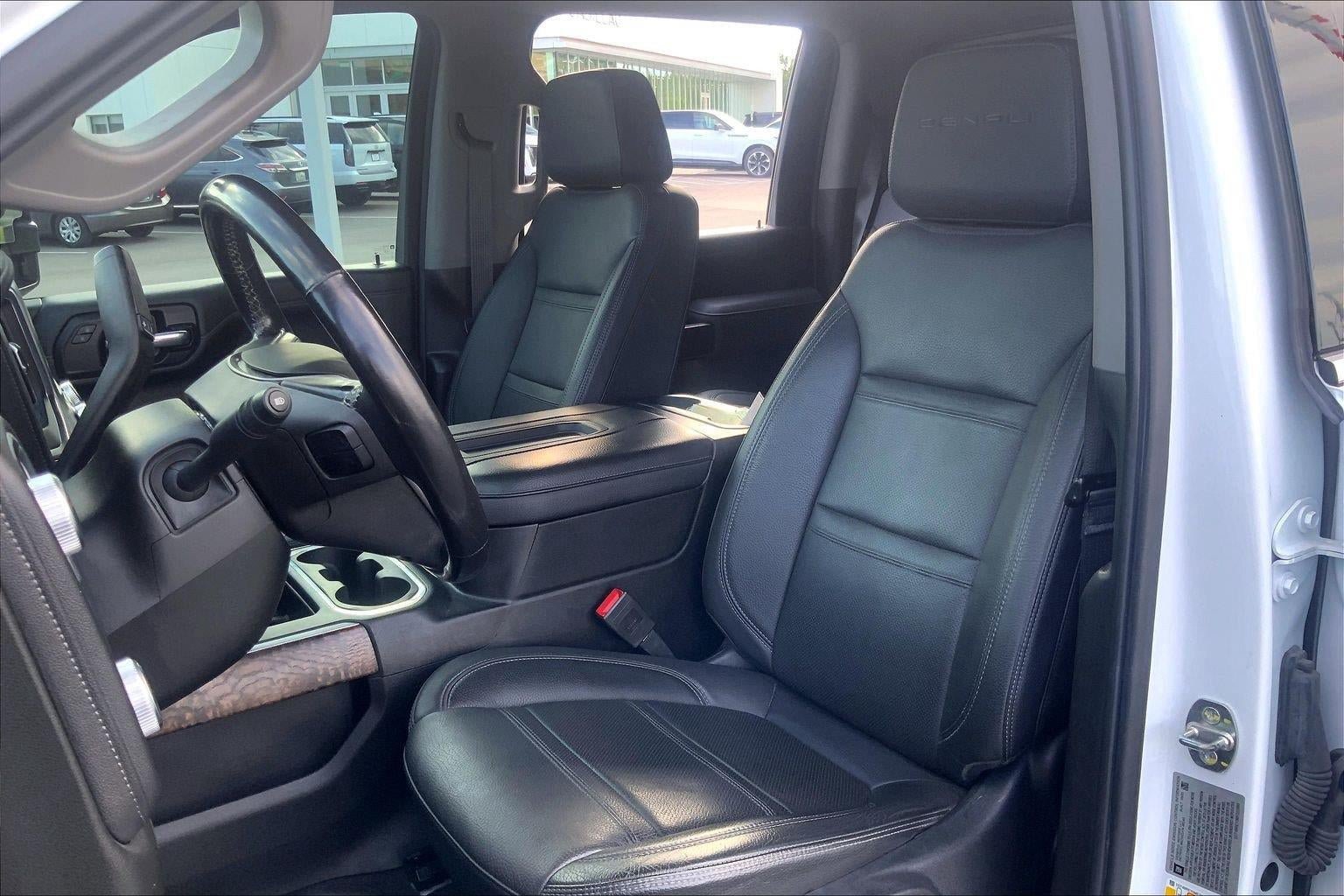 Used 2021 GMC Sierra 2500 Denali w/ Denali Ultimate Package AWD/4WD image 23