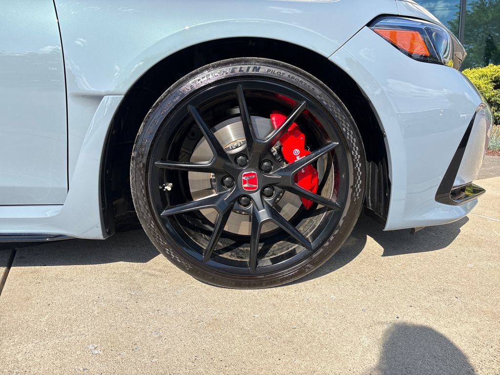 Used 2025 Honda Civic Type R image 12