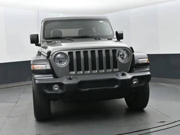 Used 2022 Jeep Wrangler Unlimited Sport AWD/4WD image 3