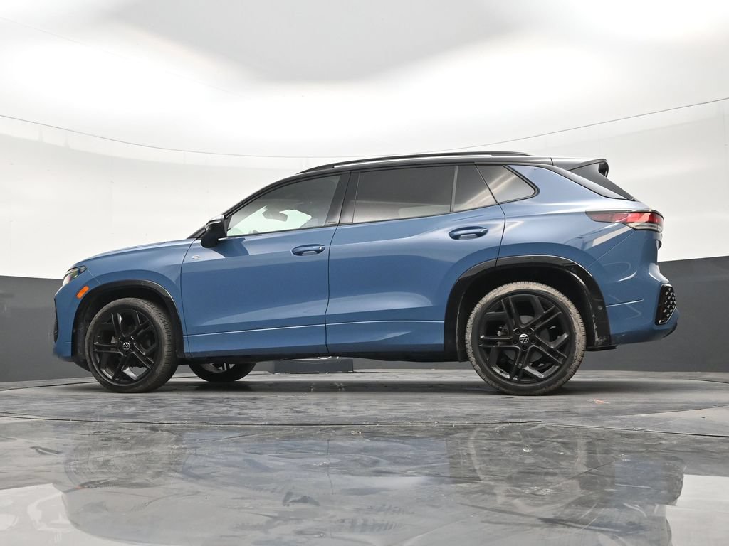 Used 2026 Volkswagen Tiguan SE R-Line FWD image 20