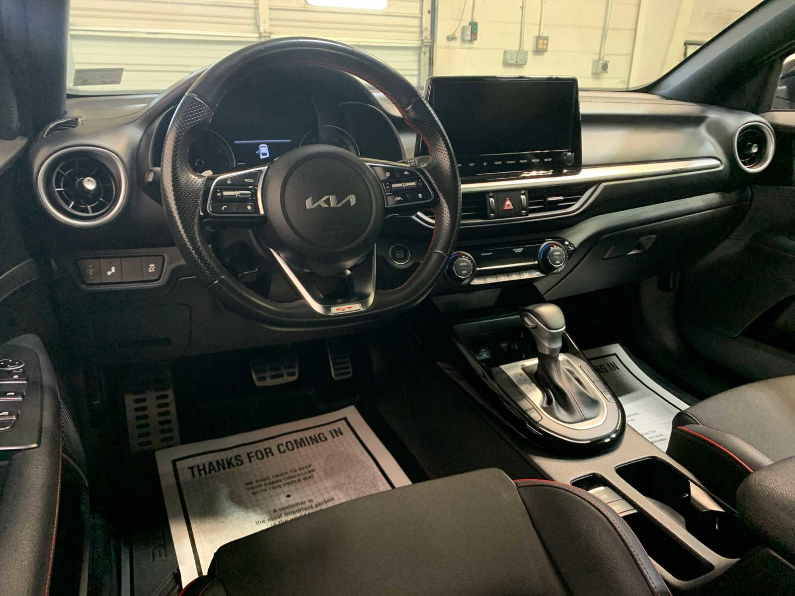 Used 2023 Kia Forte GT image 4