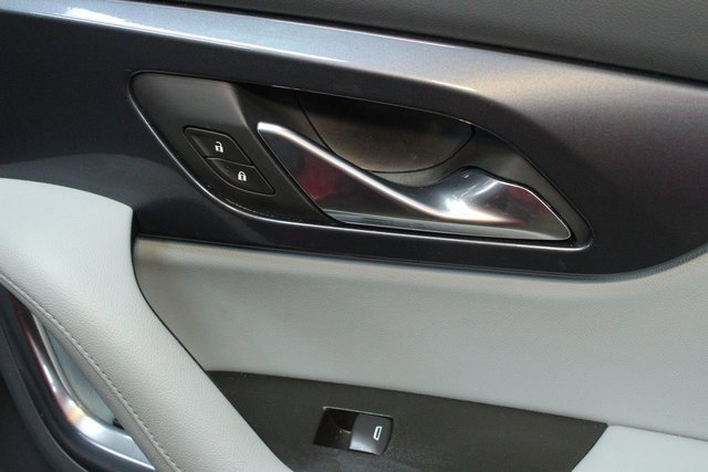 Used 2019 Chevrolet Blazer LT image 9