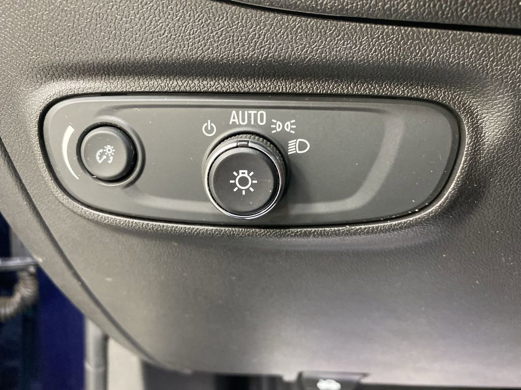 Certified 2023 Chevrolet Equinox LT image 24