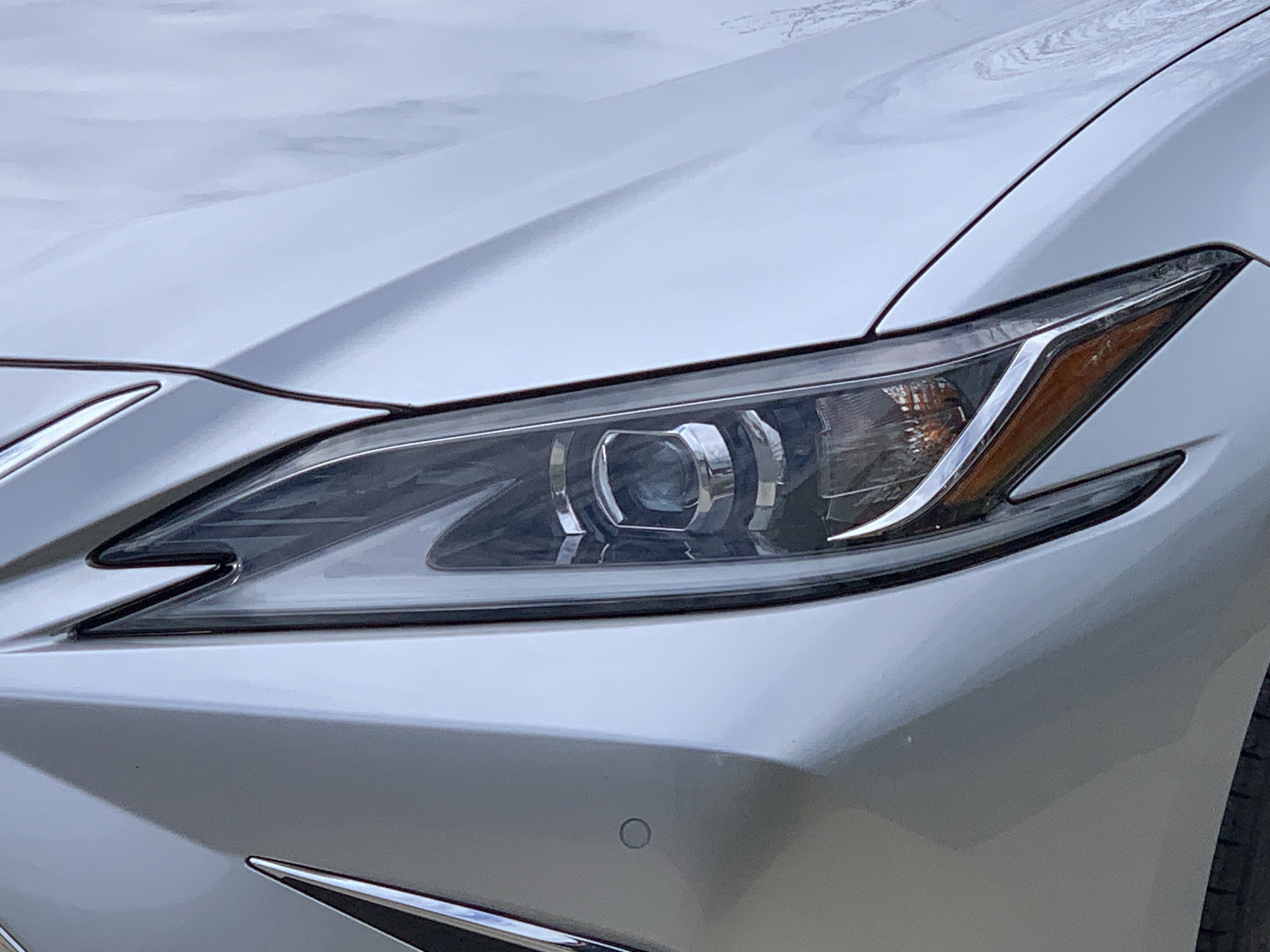 Certified 2025 Lexus ES 350 w/ Premium Package image 6