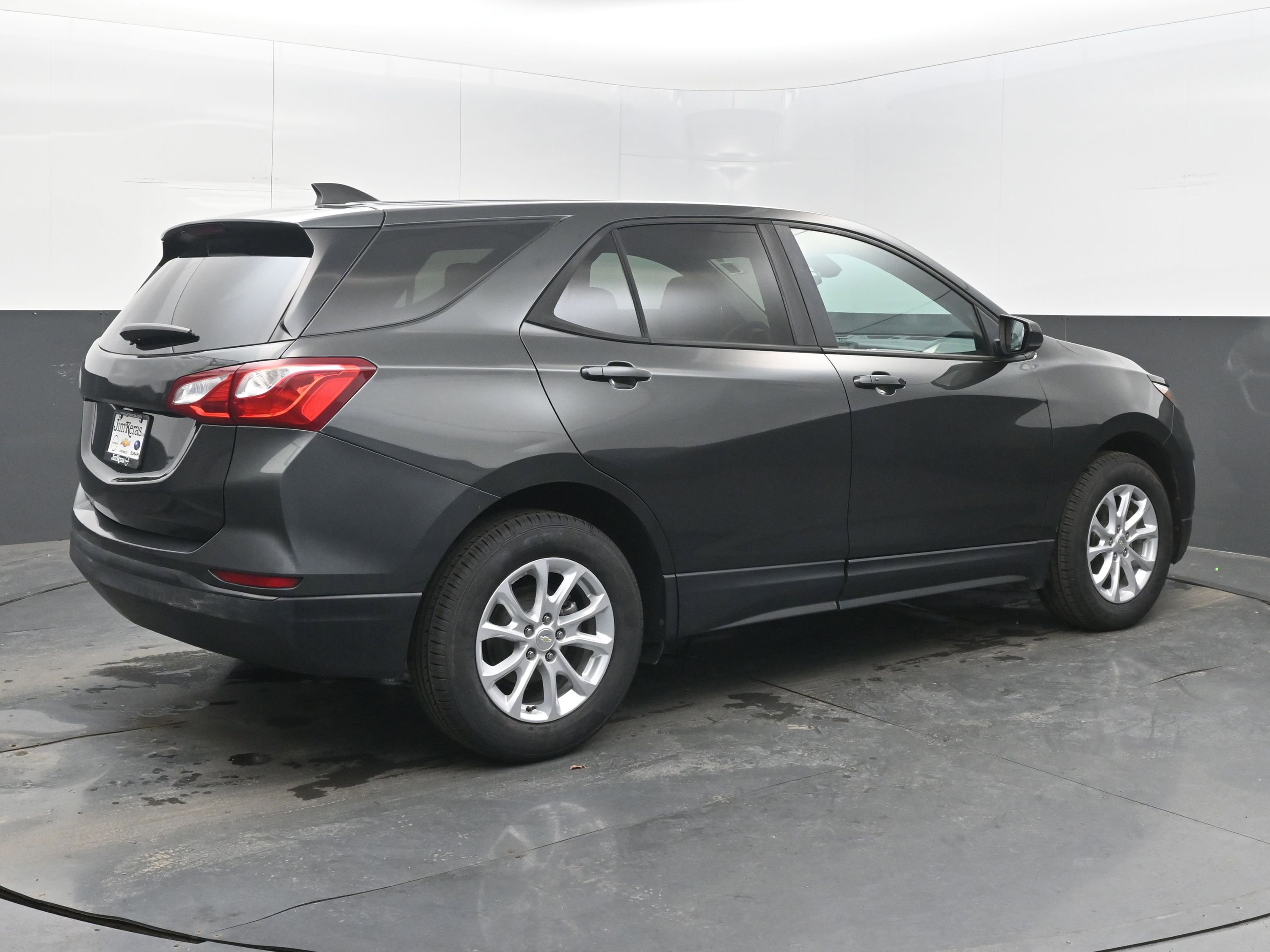 Used 2020 Chevrolet Equinox LS w/ LS Convenience Package image 7