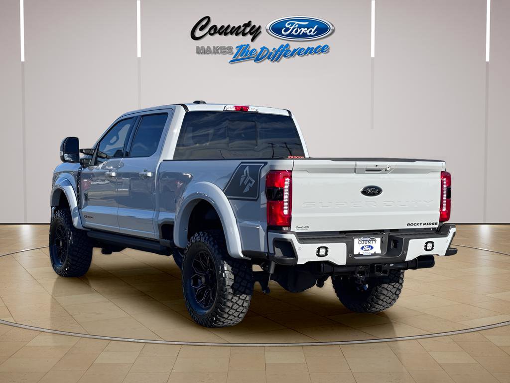 New 2026 Ford F250 Lariat w/ Black Appearance Package image 14