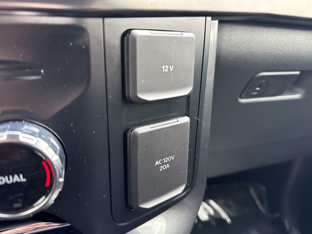 Used 2023 Ford F150 Lariat w/ Equipment Group 502A High image 32