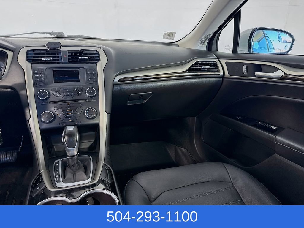 Used 2016 Ford Fusion SE w/ Equipment Group 202A image 21
