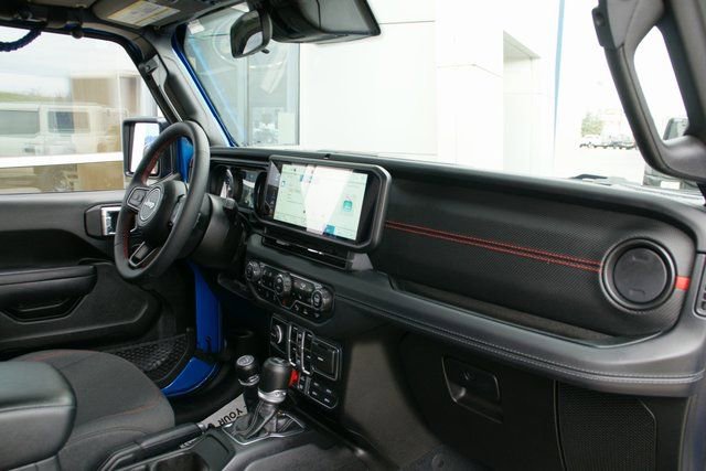 Used 2024 Jeep Wrangler Unlimited Rubicon w/ Safety Group image 38