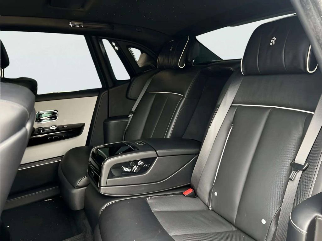 Used 2020 Rolls-Royce Phantom Sedan RWD image 9