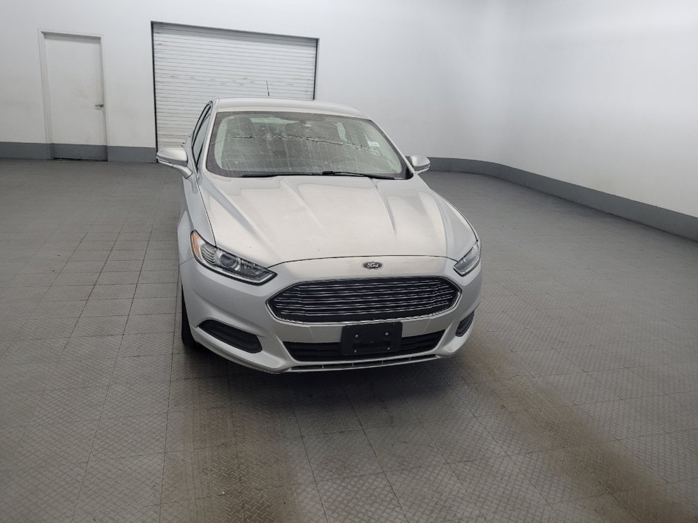 Used 2014 Ford Fusion SE FWD image 14