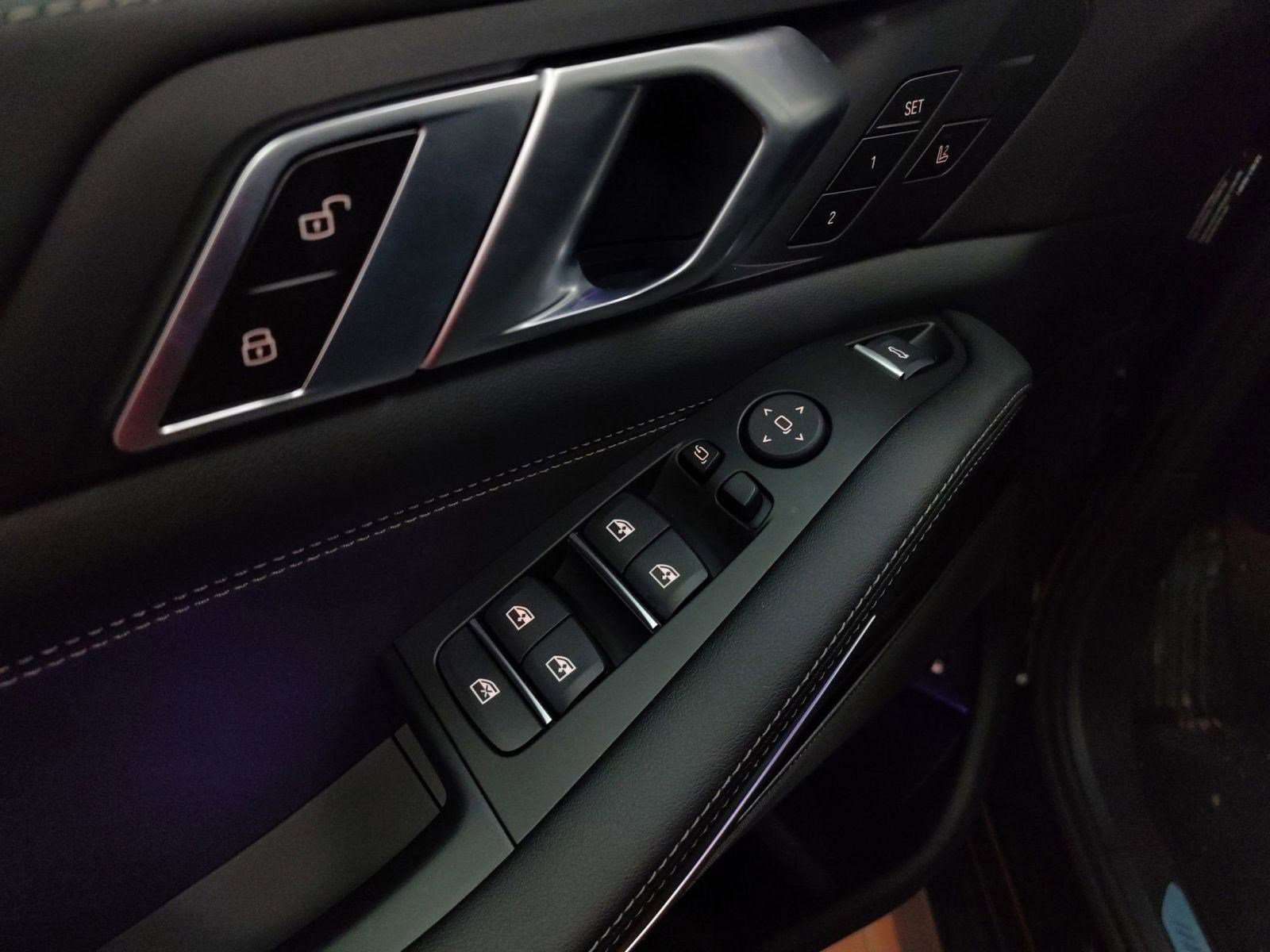 New 2026 BMW X5 xDrive50e w/ M Sport Package image 12