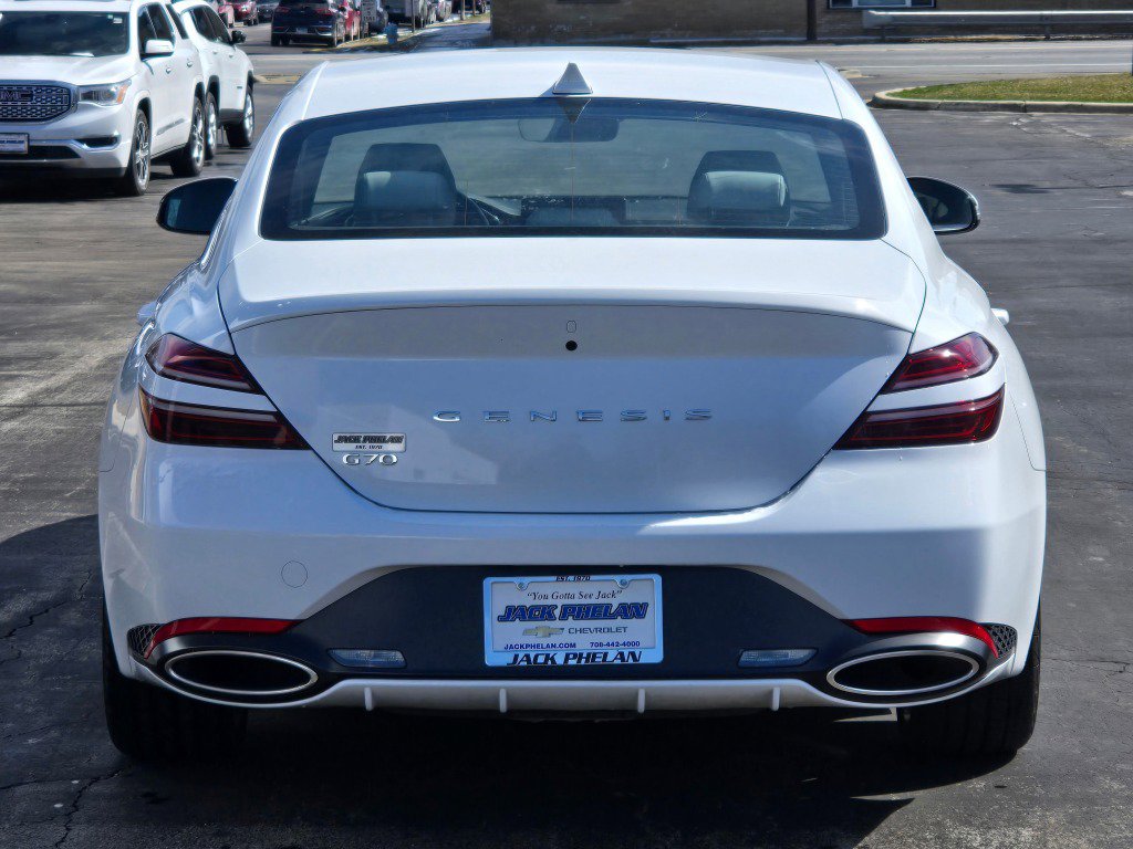Used 2025 Genesis G70 2.5T image 13