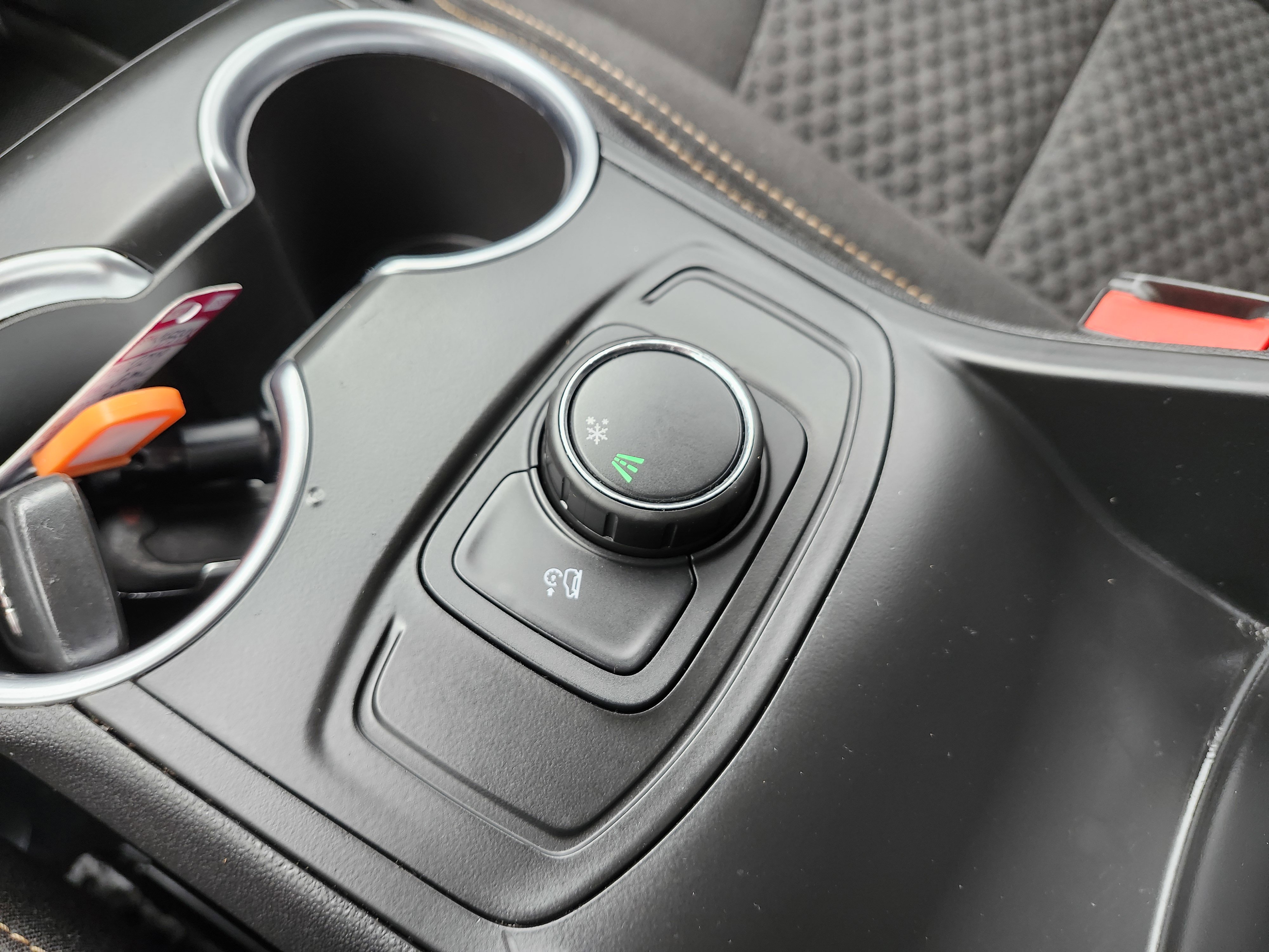 Used 2019 GMC Terrain SLE image 9