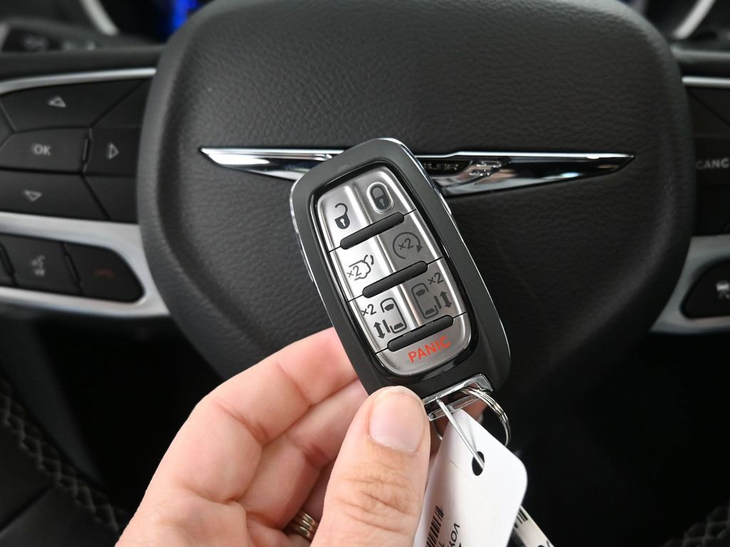 New 2026 Chrysler Voyager LX image 28