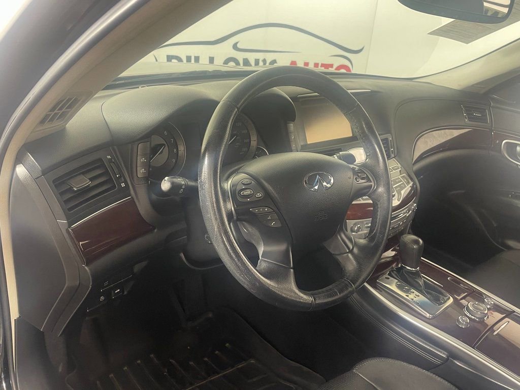 Used 2017 INFINITI Q70 L 3.7 image 14