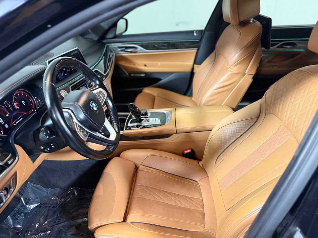 Used 2016 BMW 750i xDrive image 18
