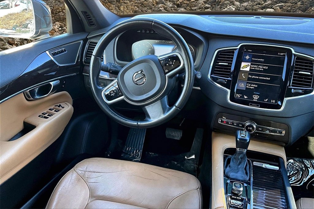 Used 2018 Volvo XC90 T6 Momentum w/ Convenience Package image 5