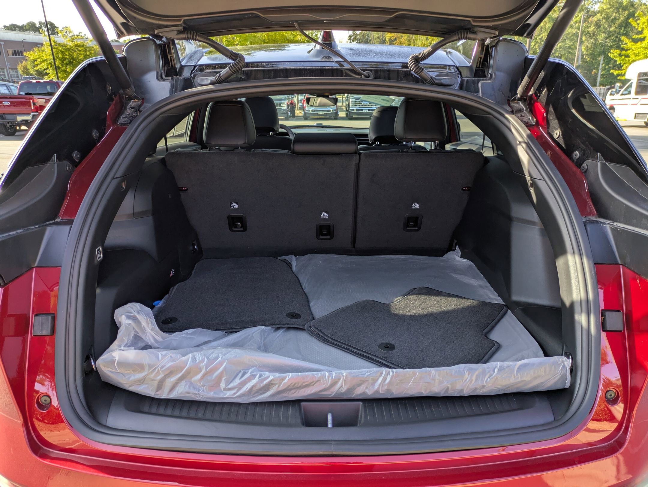 Used 2025 Jeep Wagoneer Limited image 33