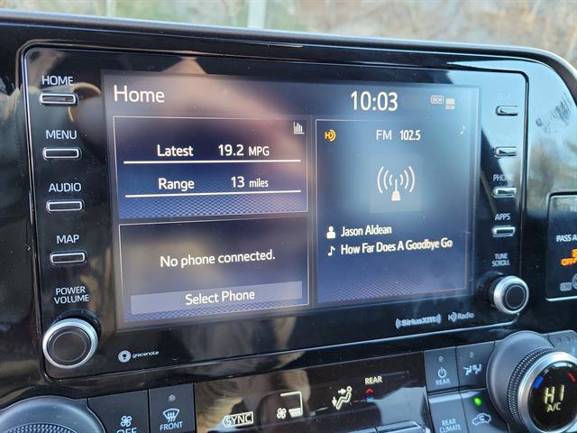 Used 2022 Toyota Highlander XLE image 11