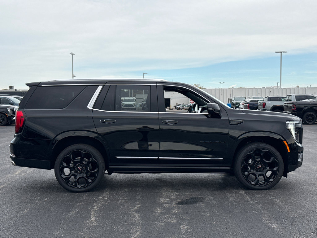New 2026 GMC Yukon Denali Ultimate AWD/4WD image 11